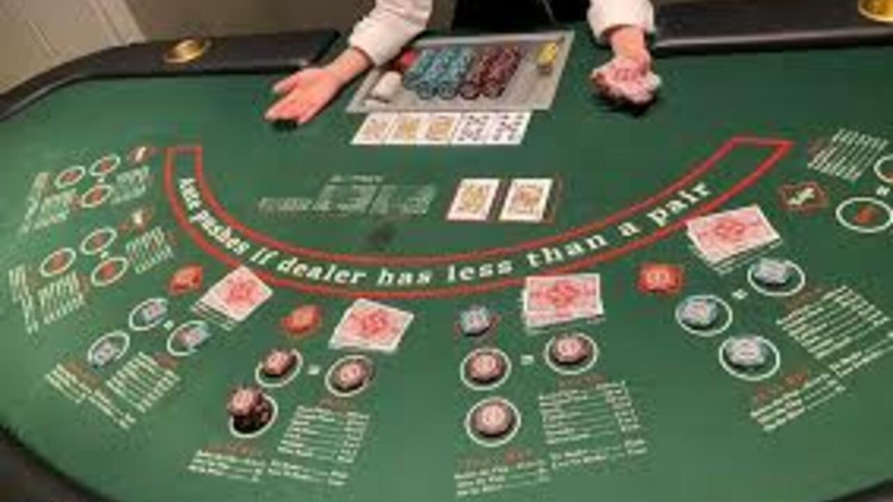 CASINO BLOWで働く人の写真1枚目