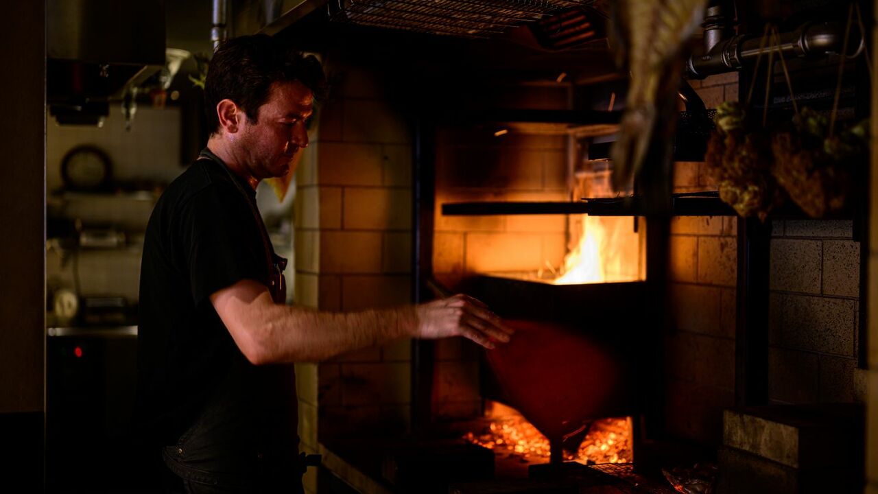 SMOKE DOORの事業内容の写真1枚目