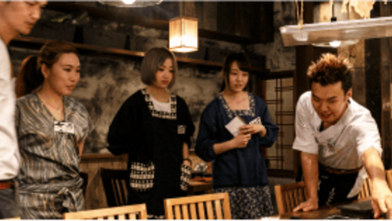 熟成鶏十八番で働く人の写真2枚目