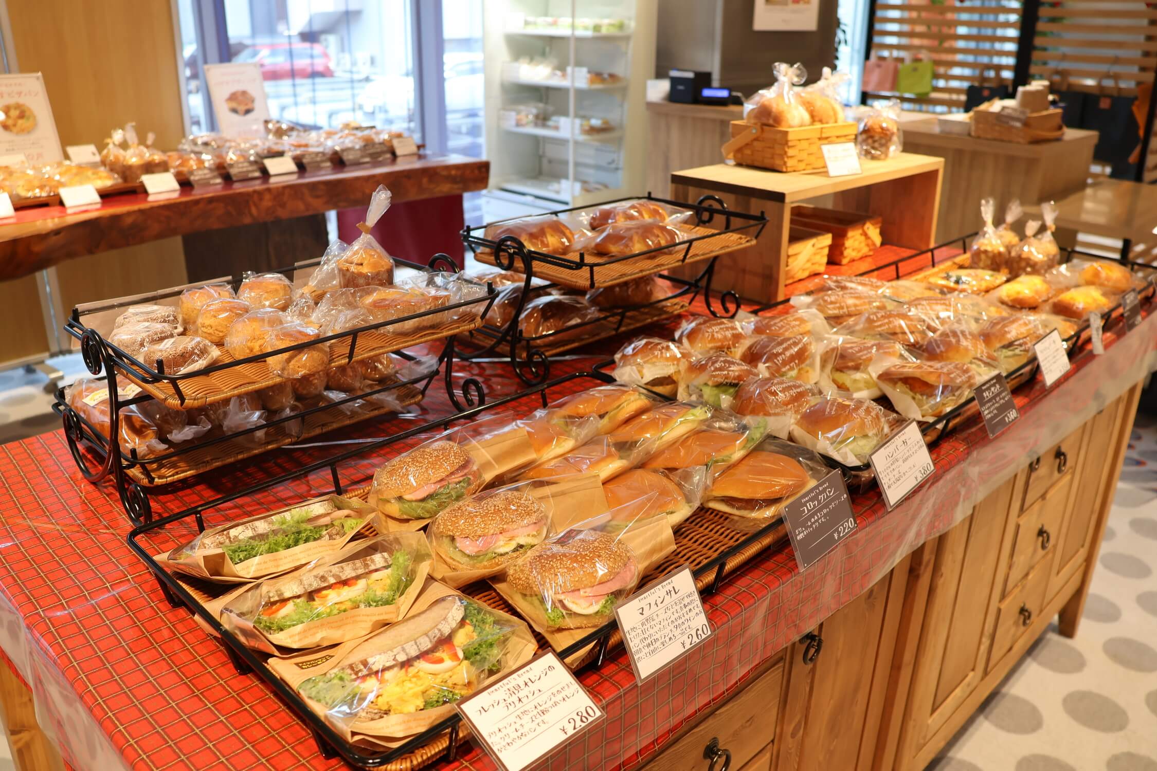 株式会社パソナハートフル-パン工房 1枚目