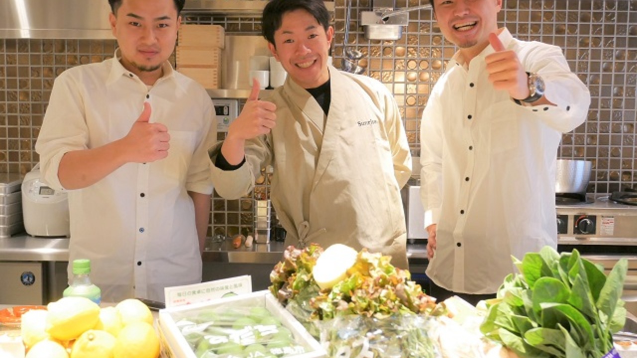 鮮魚と炉端焼き 魚炉魚炉で働く人の写真3枚目