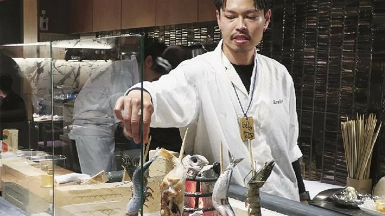 鮮魚と炉端焼き 魚炉魚炉の事業内容の写真1枚目