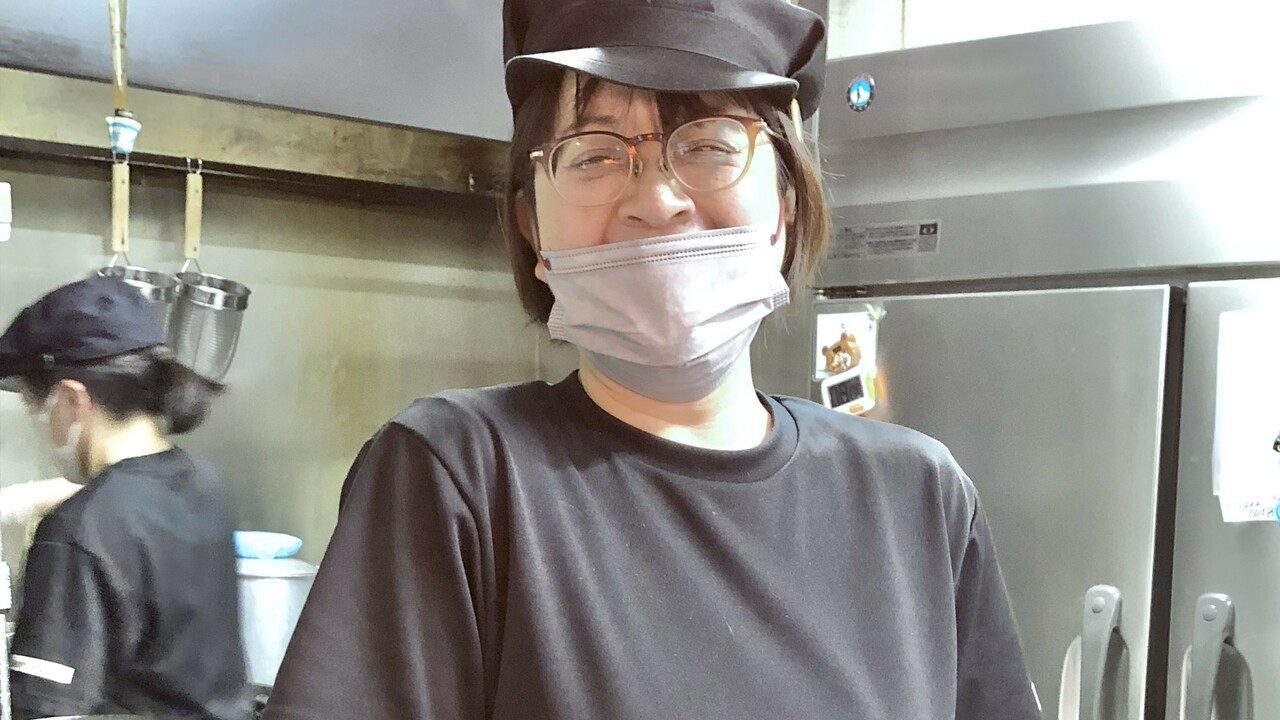 炭火焼き 湯布院一本鰻 鰻一 総本店で働く人の写真2枚目