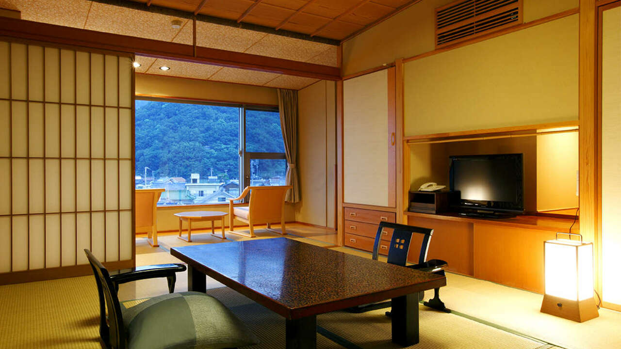 ときわやで働く人の写真4枚目