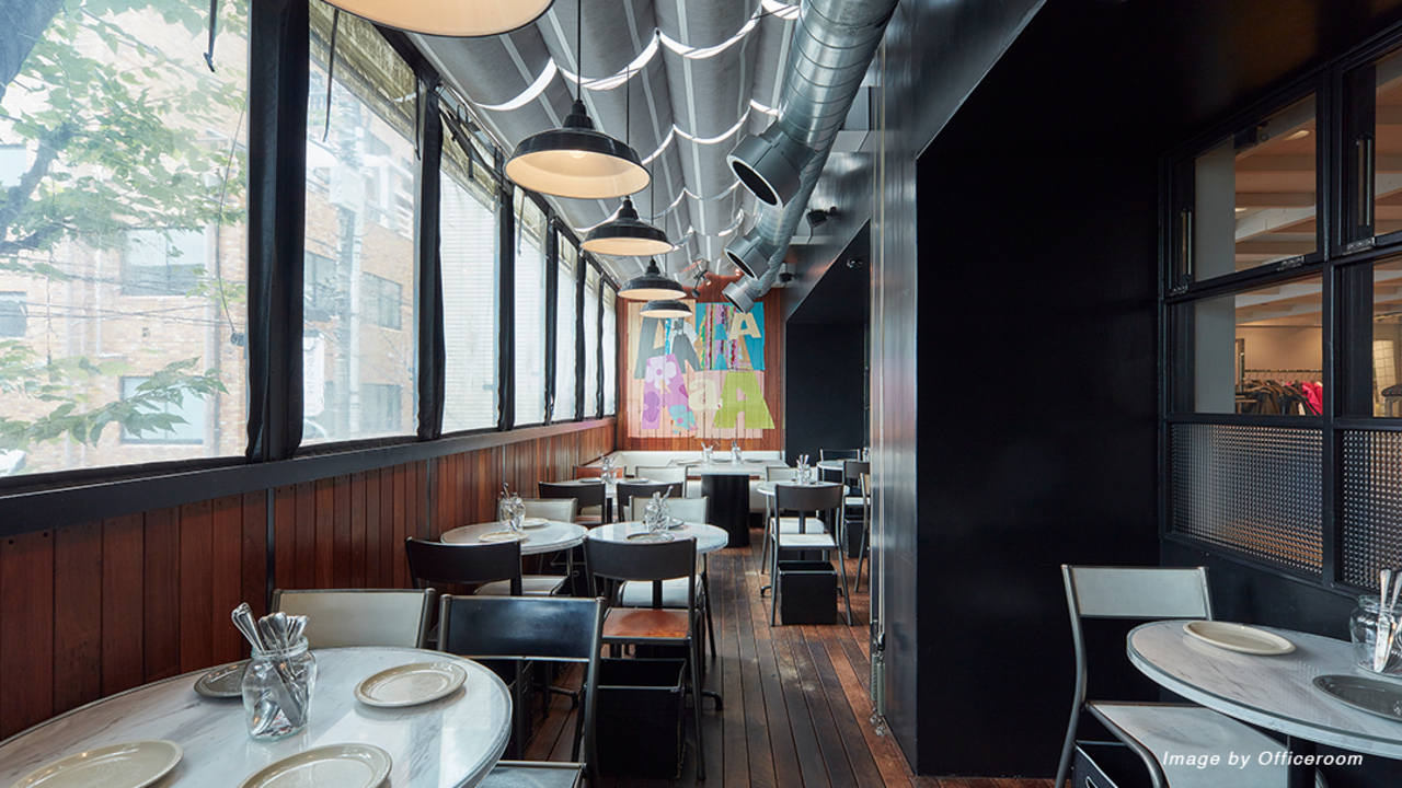 BAR & GRILLの事業内容の写真1枚目