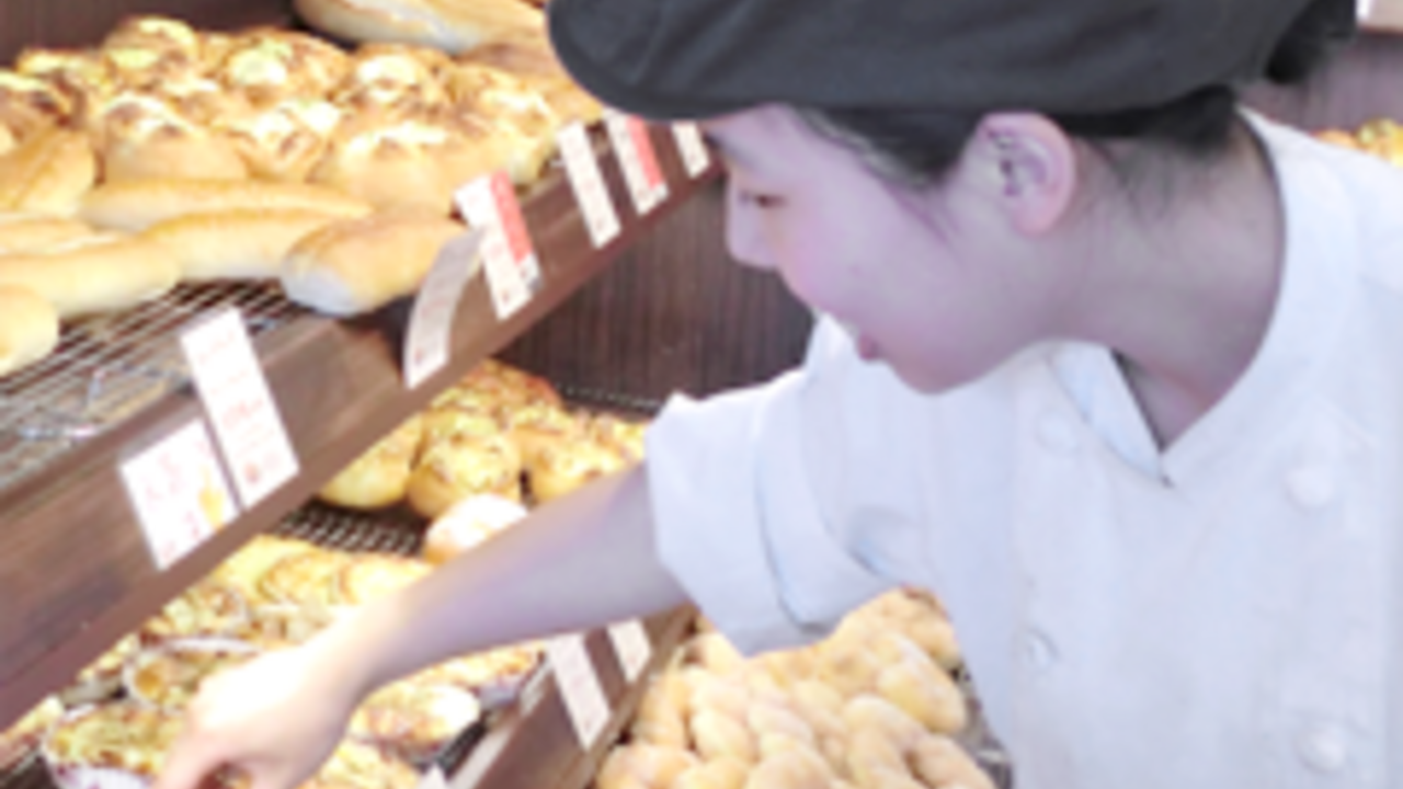 PETIT BONHEUR-プティボヌール-で働く人の写真1枚目