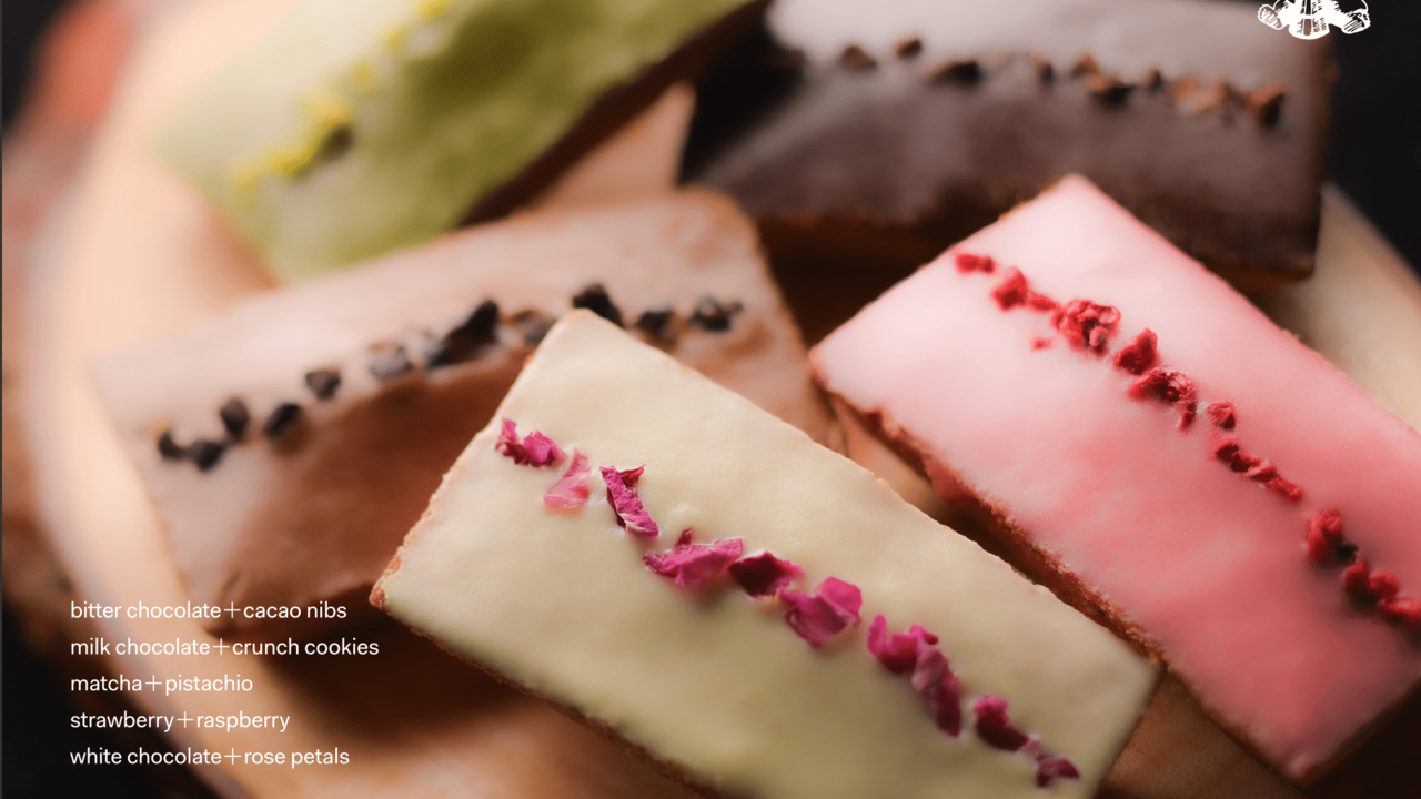 BEAR BUTTER BAKE craft sweets from the oven.の事業内容の写真1枚目