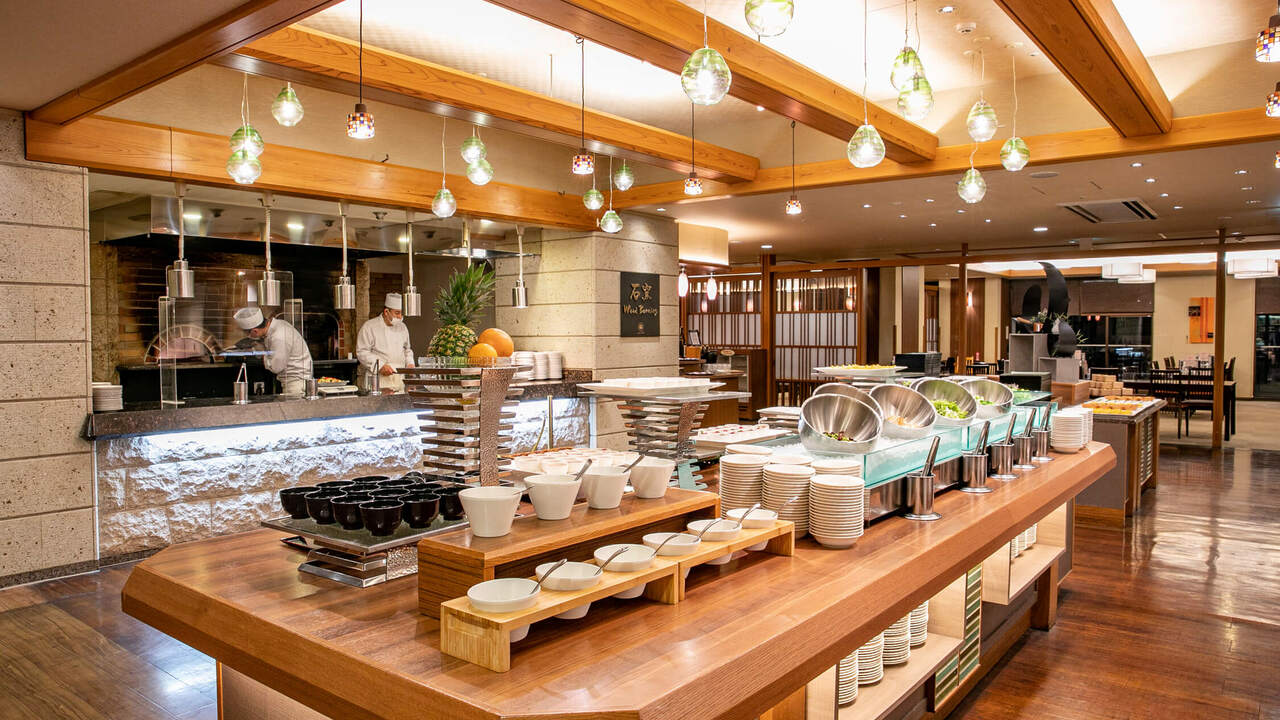 鬼怒川温泉ホテルで働く人の写真1枚目