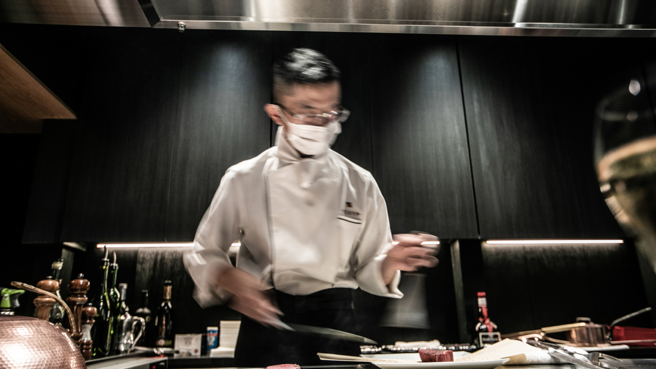 89［ハチキュー］で働く人の写真1枚目