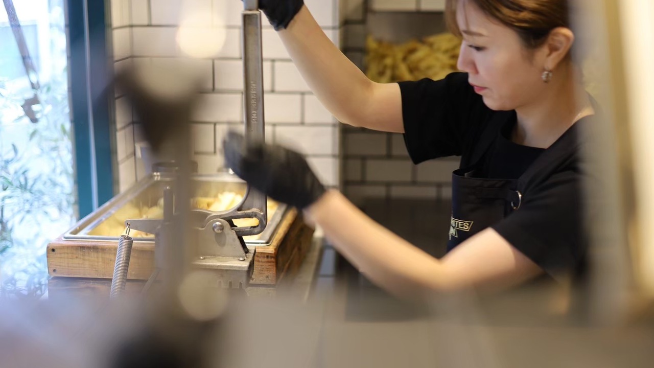 DE FRITES STAANで働く人の写真1枚目