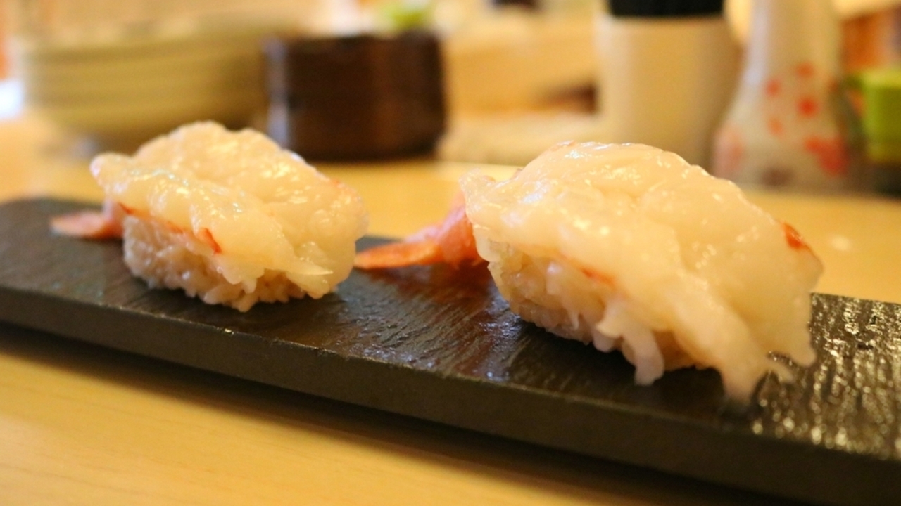 鮨 酒 肴 杉玉で働く人の写真1枚目