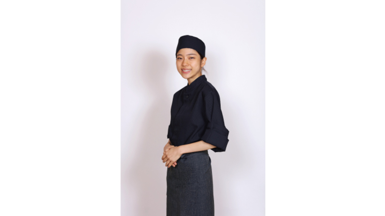 かつやで働く人の写真1枚目