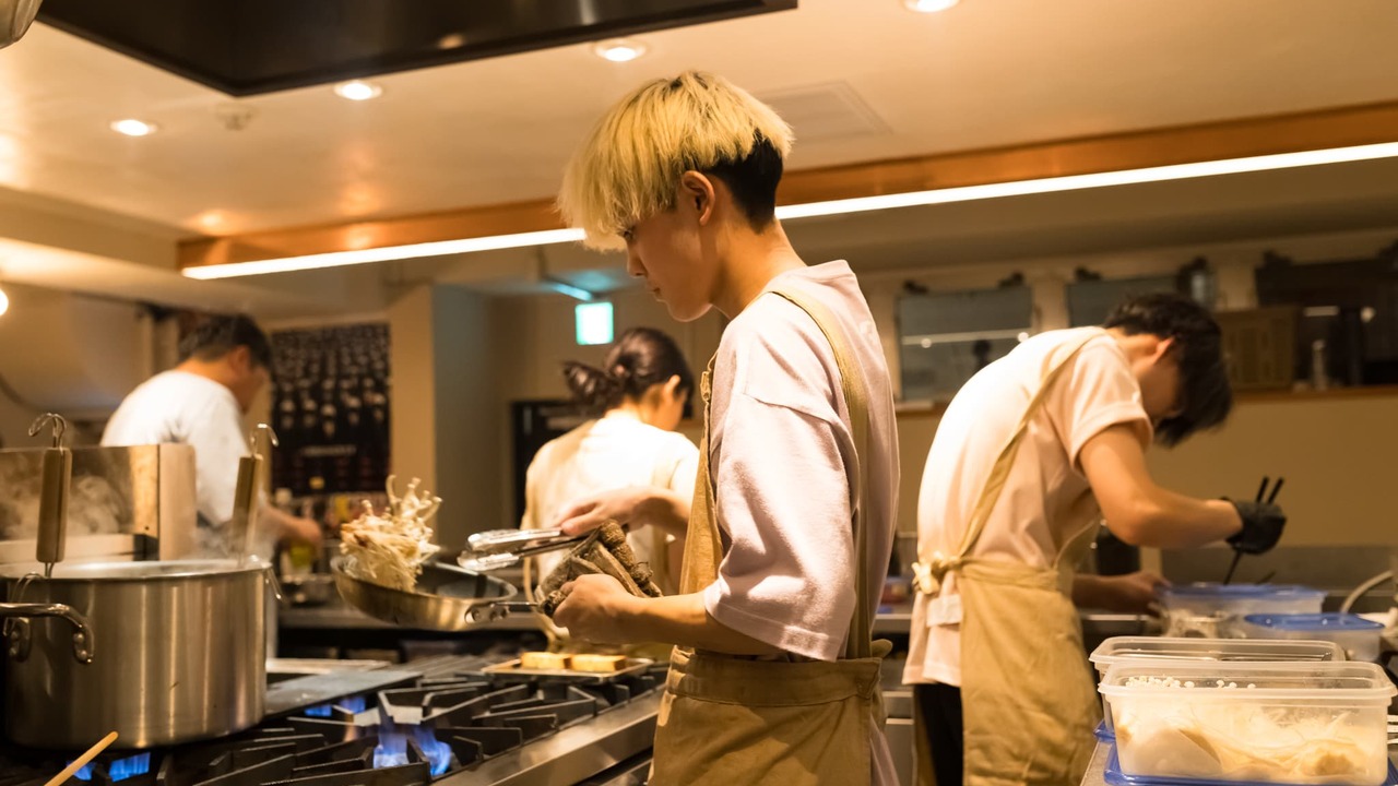 タロウヤマダで働く人の写真1枚目