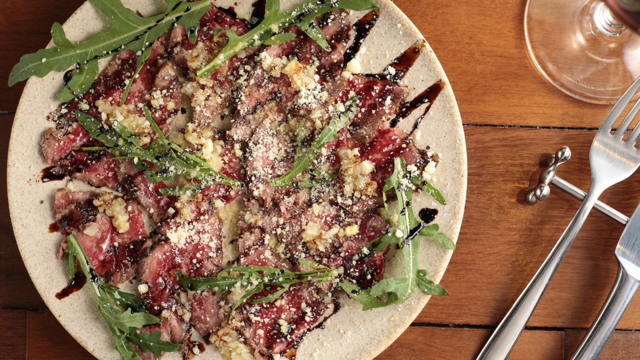 肉×ワイン ビストロ・イタリアンユナイテッドで働く人の写真2枚目