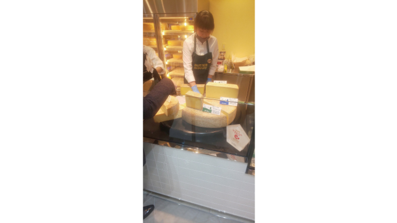 BUTTER 美瑛放牧酪農場で働く人の写真3枚目