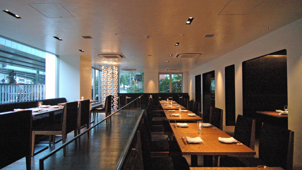 ニホンバシ イチノイチノイチで働く人の写真1枚目