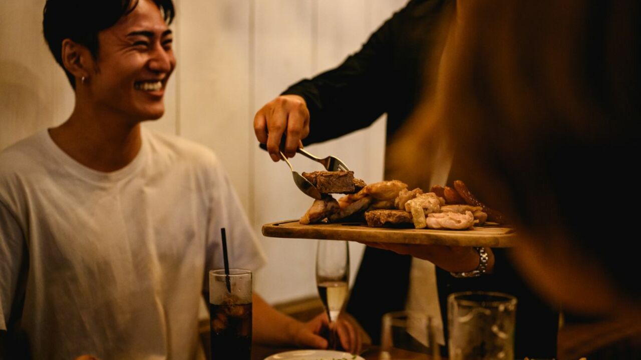 渋谷・松濤　めしやPOOLで働く人の写真4枚目