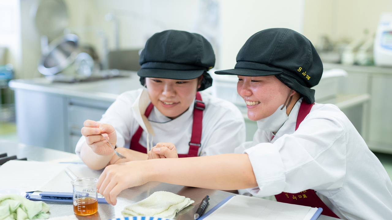 学校法人平岡学園で働く人の写真1枚目