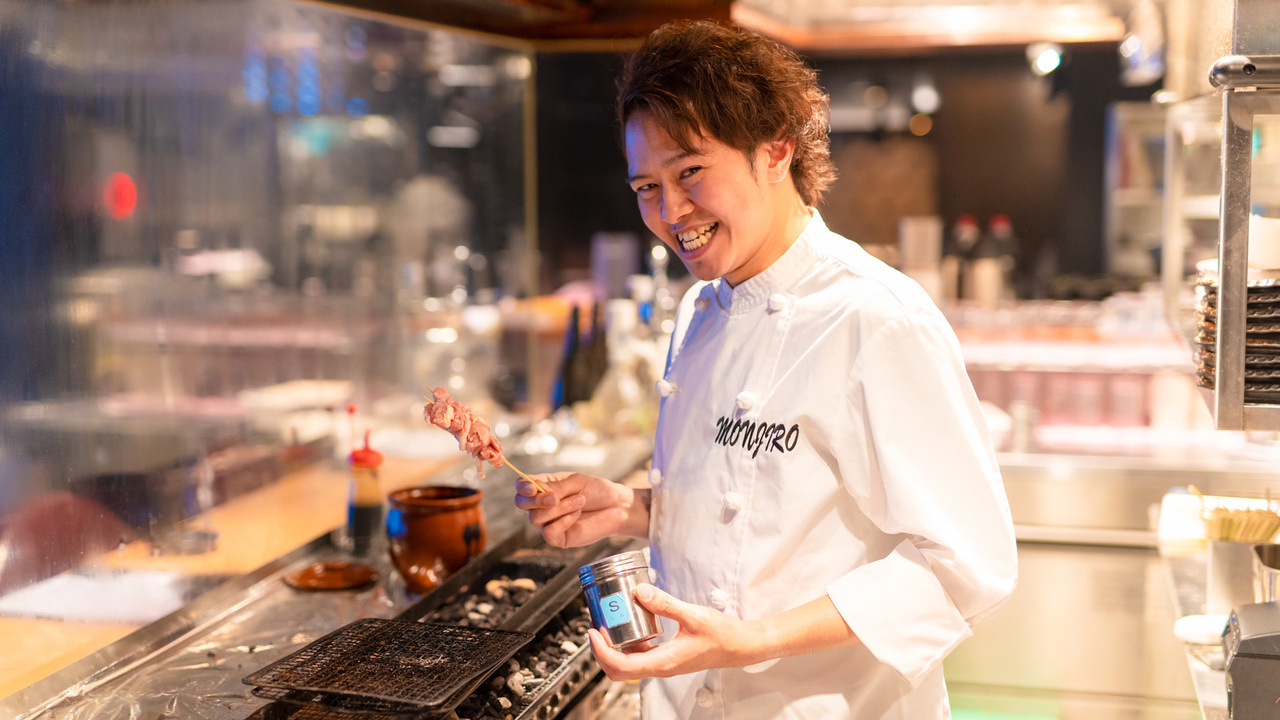 串焼き もんじろうで働く人の写真3枚目