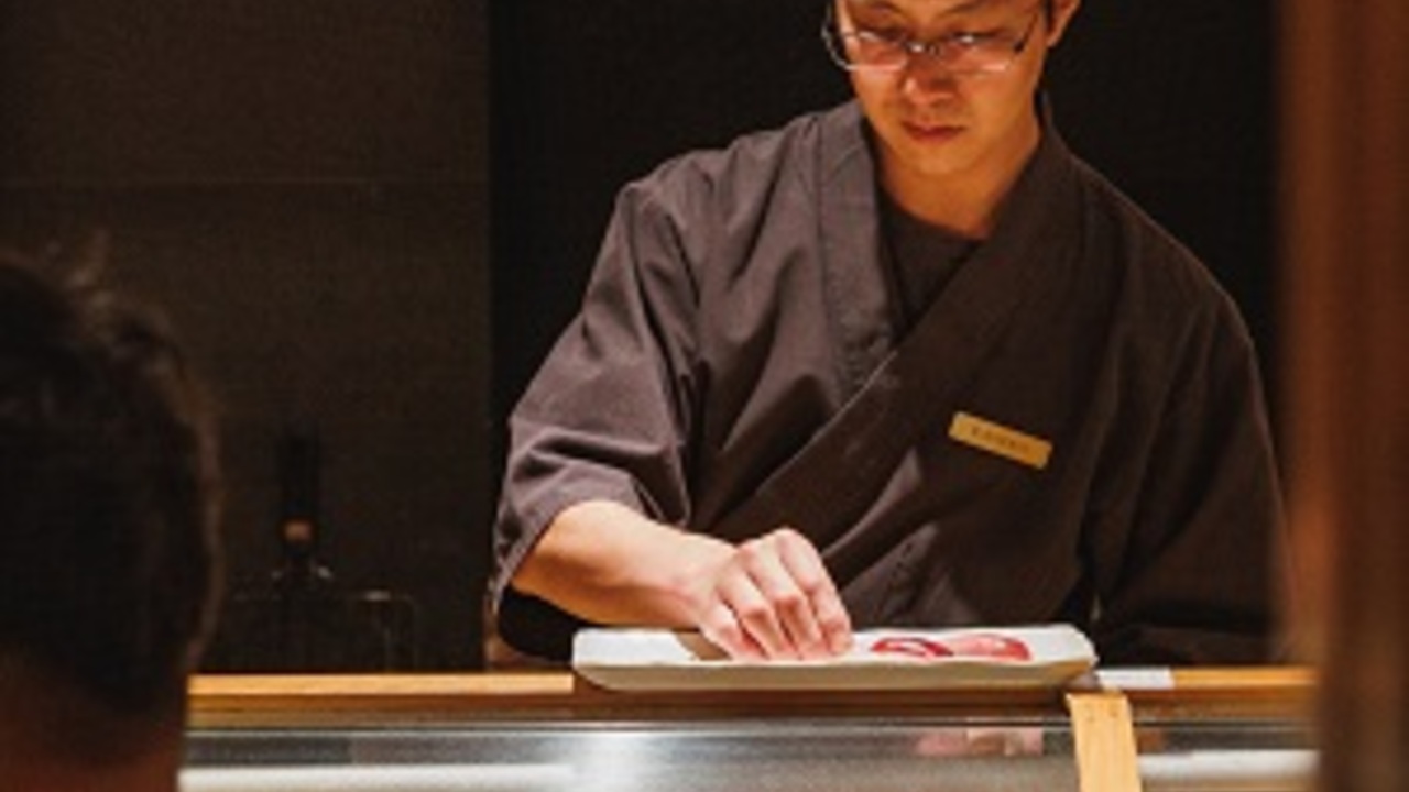 権八で働く人の写真2枚目