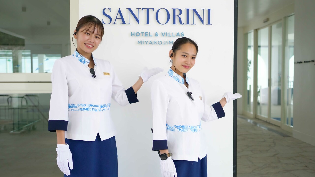 SANTORINI HOTEL & VILLAS MIYAKOJIMAで働く人の写真1枚目
