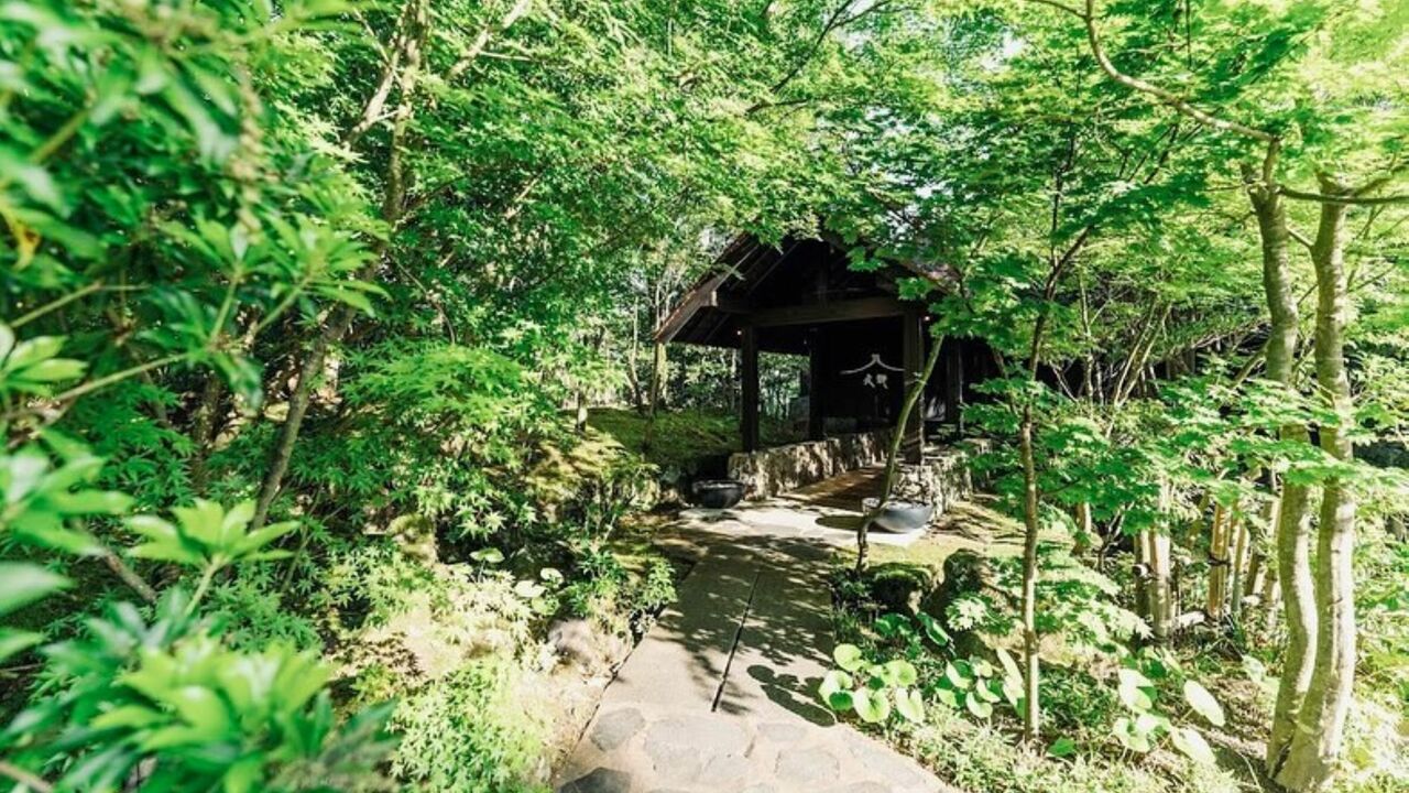 全室離れの温泉宿 久邸で働く人の写真3枚目