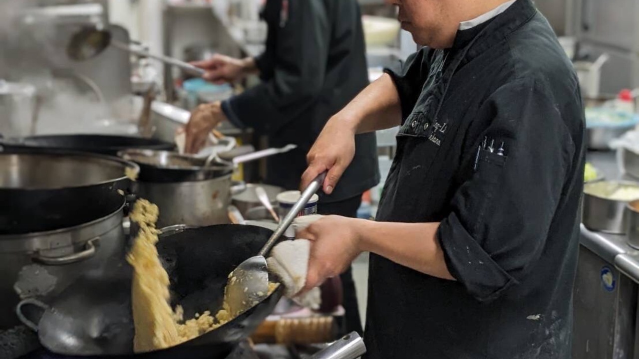 杏梨チャイニーズキッチンで働く人の写真1枚目