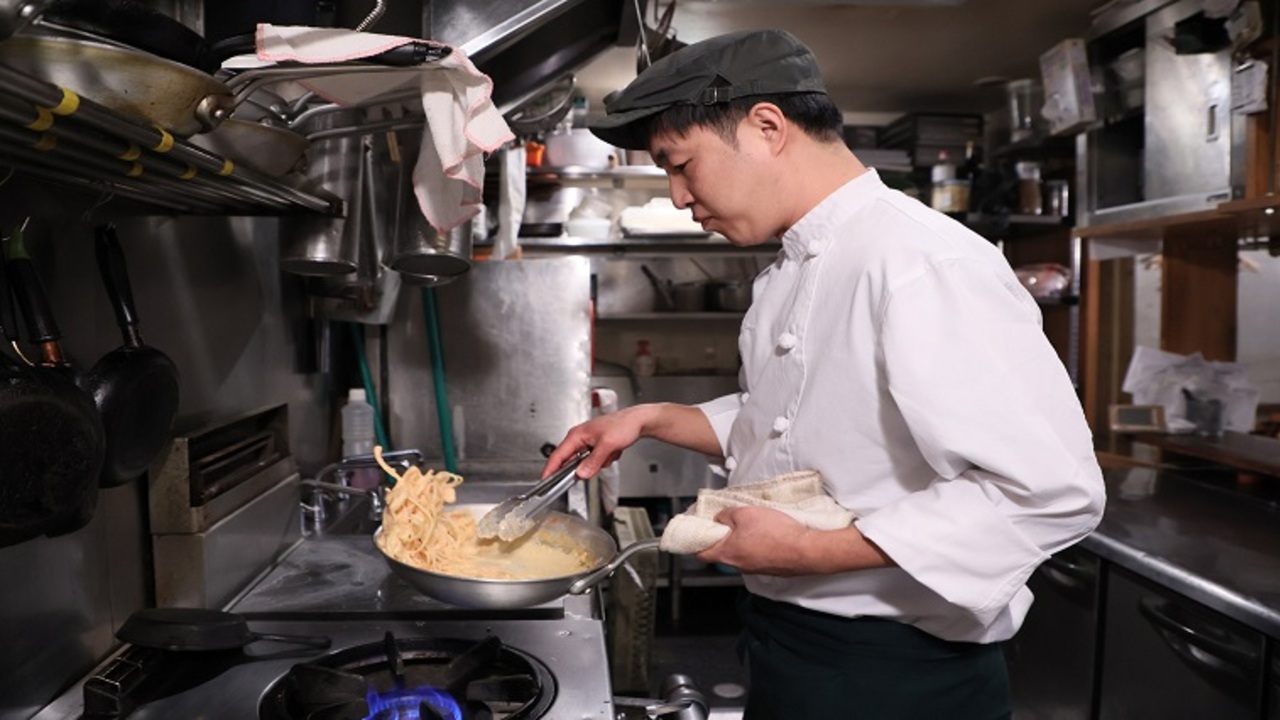 Trattoria Pizzeria Bar FAVETTAで働く人の写真2枚目