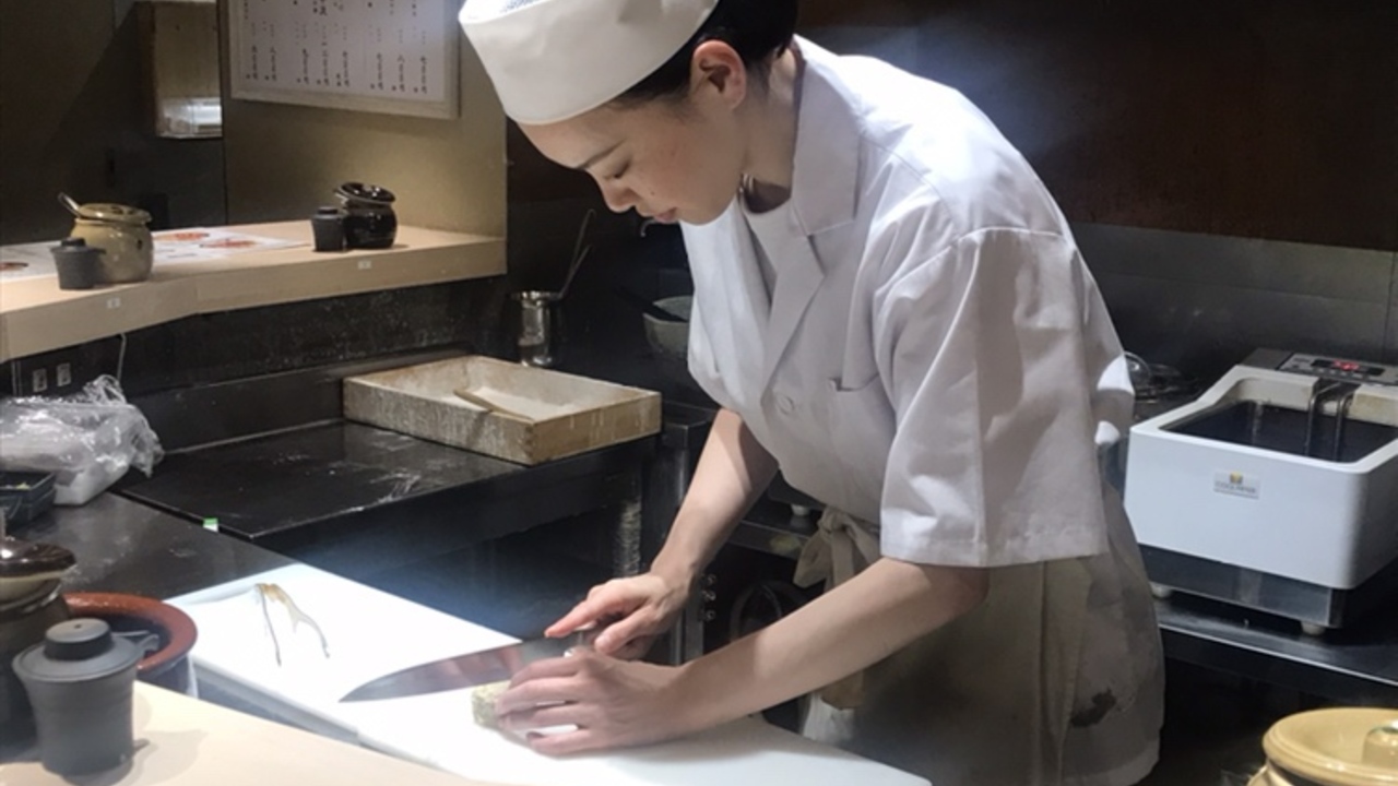 レア天丼三よしの事業内容の写真2枚目