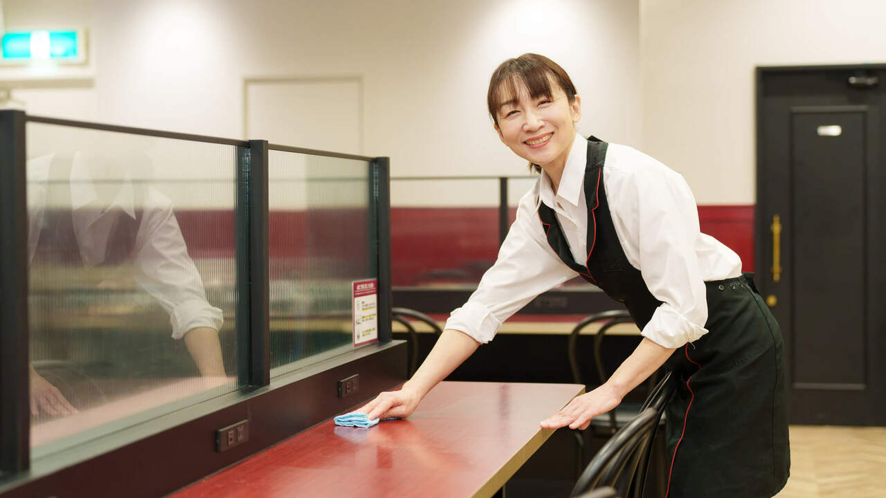 カフェ・ベローチェで働く人の写真3枚目