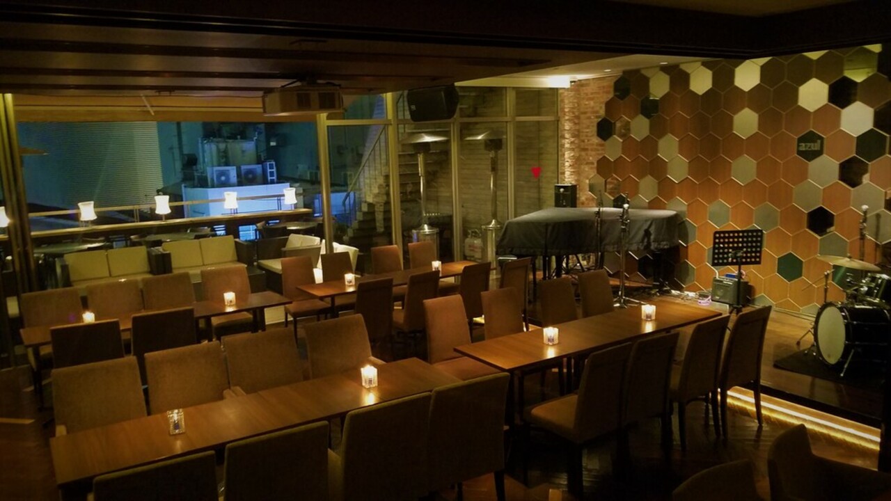 AZUL TERRACEで働く人の写真2枚目