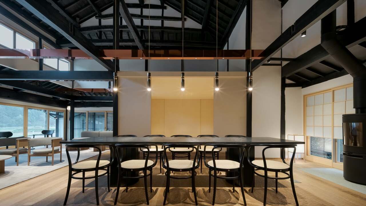 阿下迎賓館で働く人の写真1枚目