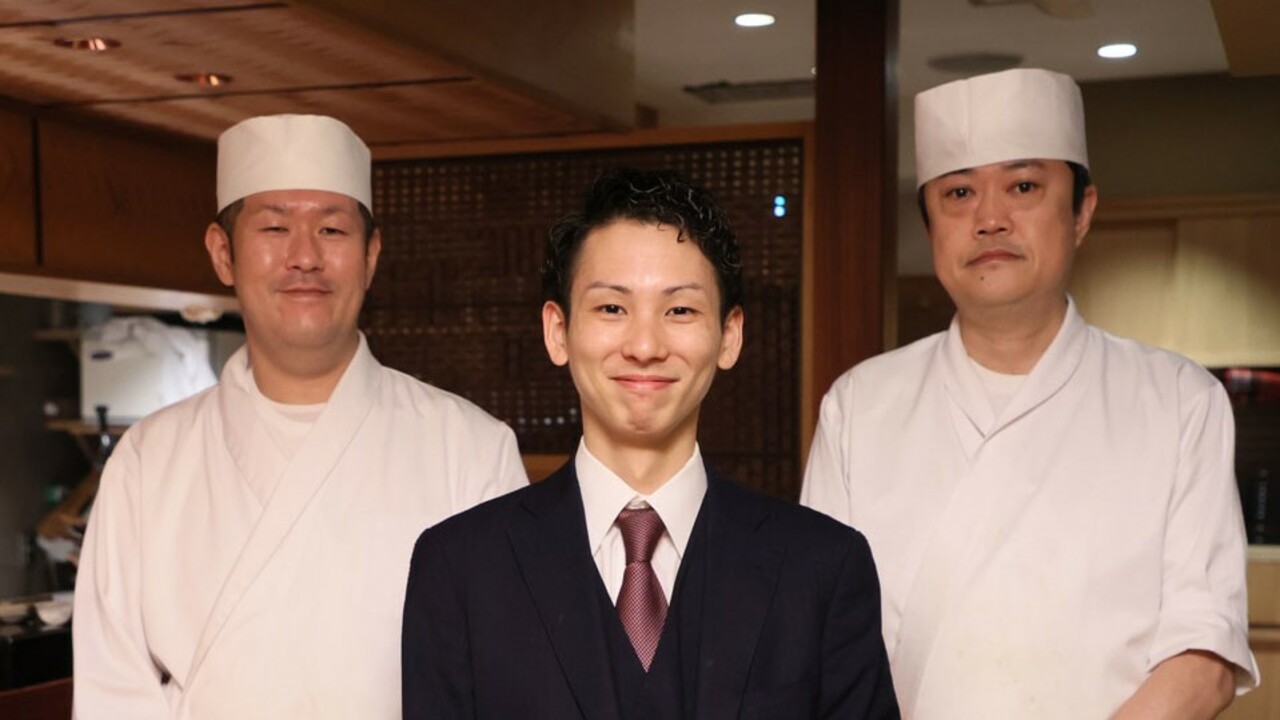 神楽坂　坂の花で働く人の写真2枚目