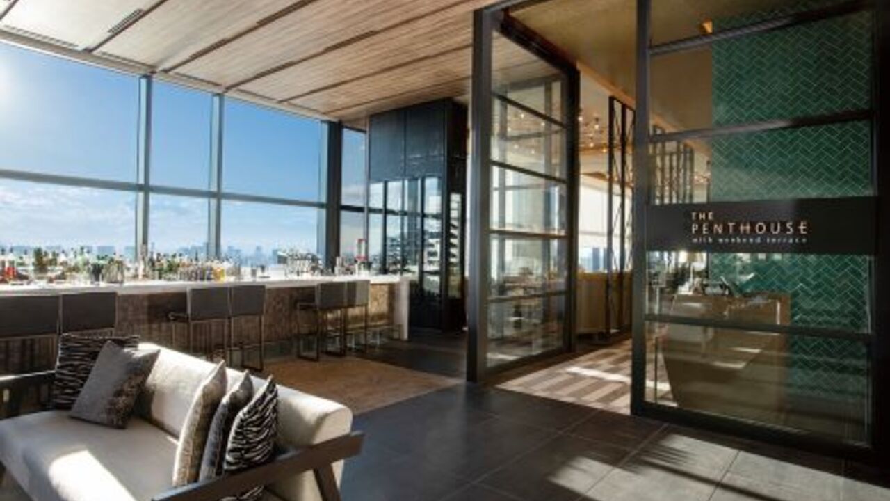 THE PENTHOUSE with weekend terraceの事業内容の写真1枚目