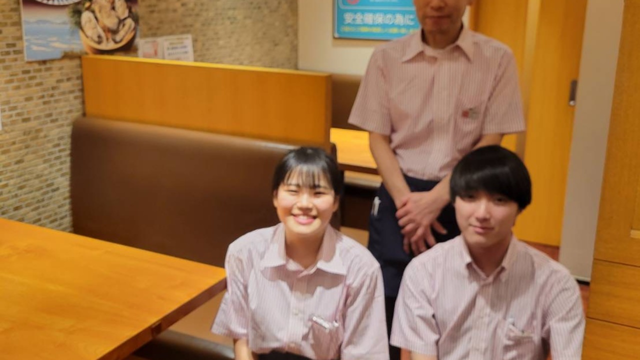 豚料理　田で働く人の写真4枚目