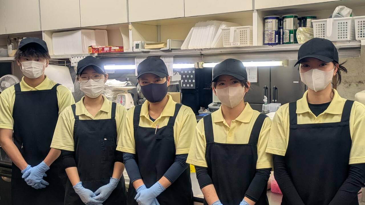 からふくで働く人の写真1枚目