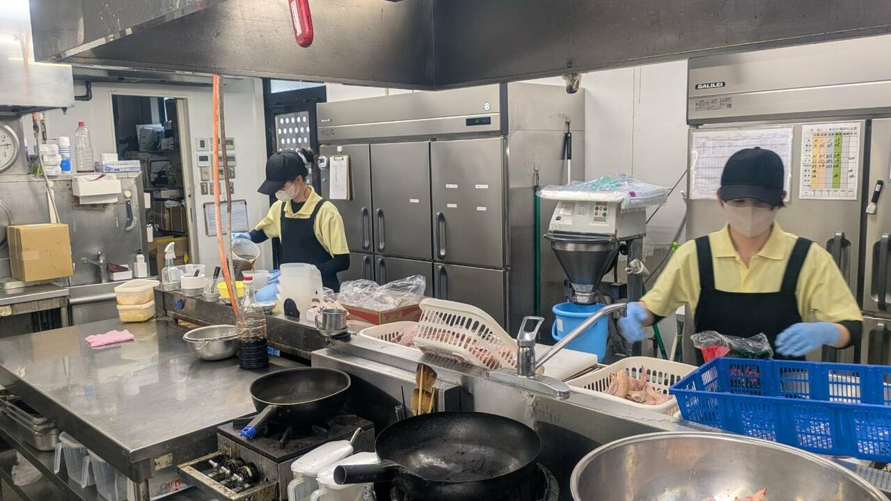 からふくで働く人の写真3枚目