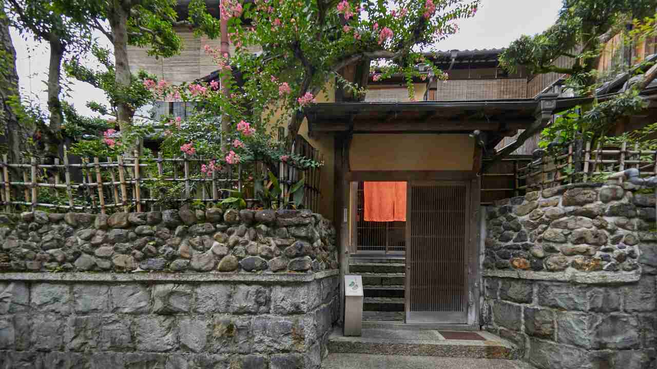 石塀小路 豆ちゃの事業内容の写真2枚目