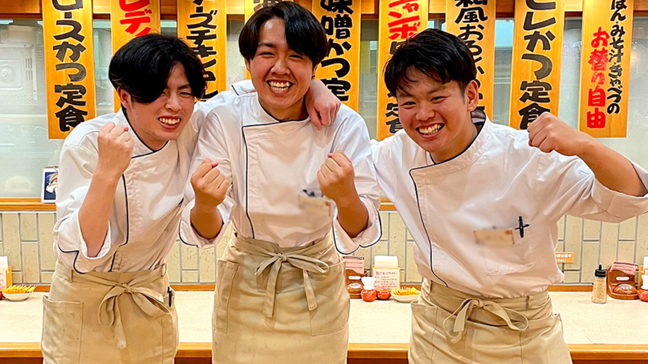 かつ善で働く人の写真1枚目