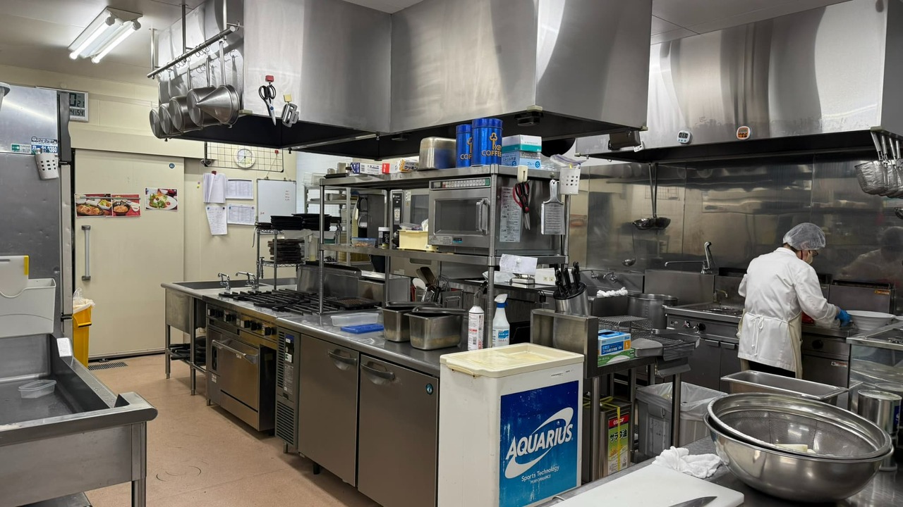 明世カントリークラブで働く人の写真2枚目