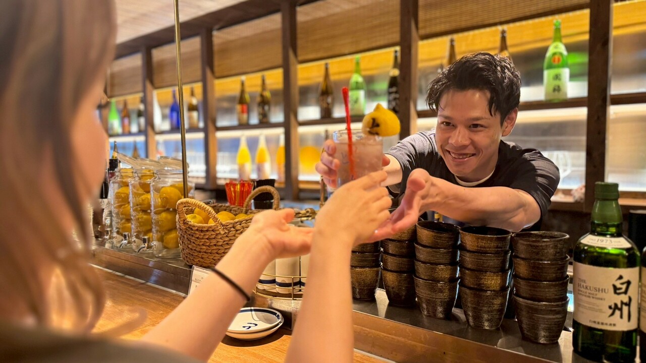 てんぷぅ 天ぷらとアテとワインで働く人の写真1枚目