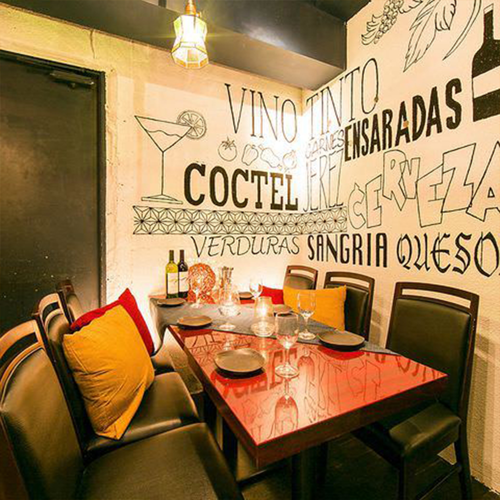 エレガントエース株式会社-肉バル アモーレ 1枚目