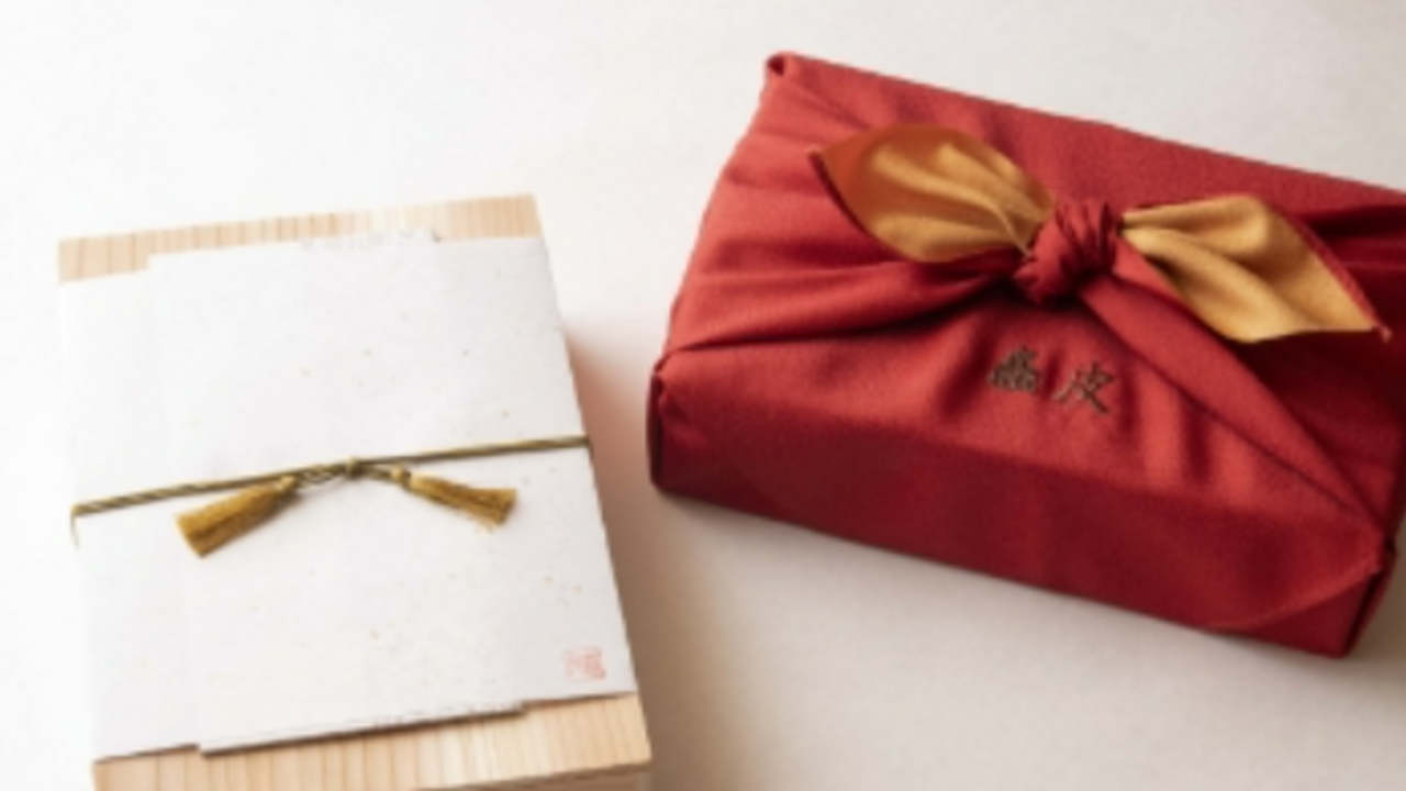 麤皮で働く人の写真2枚目