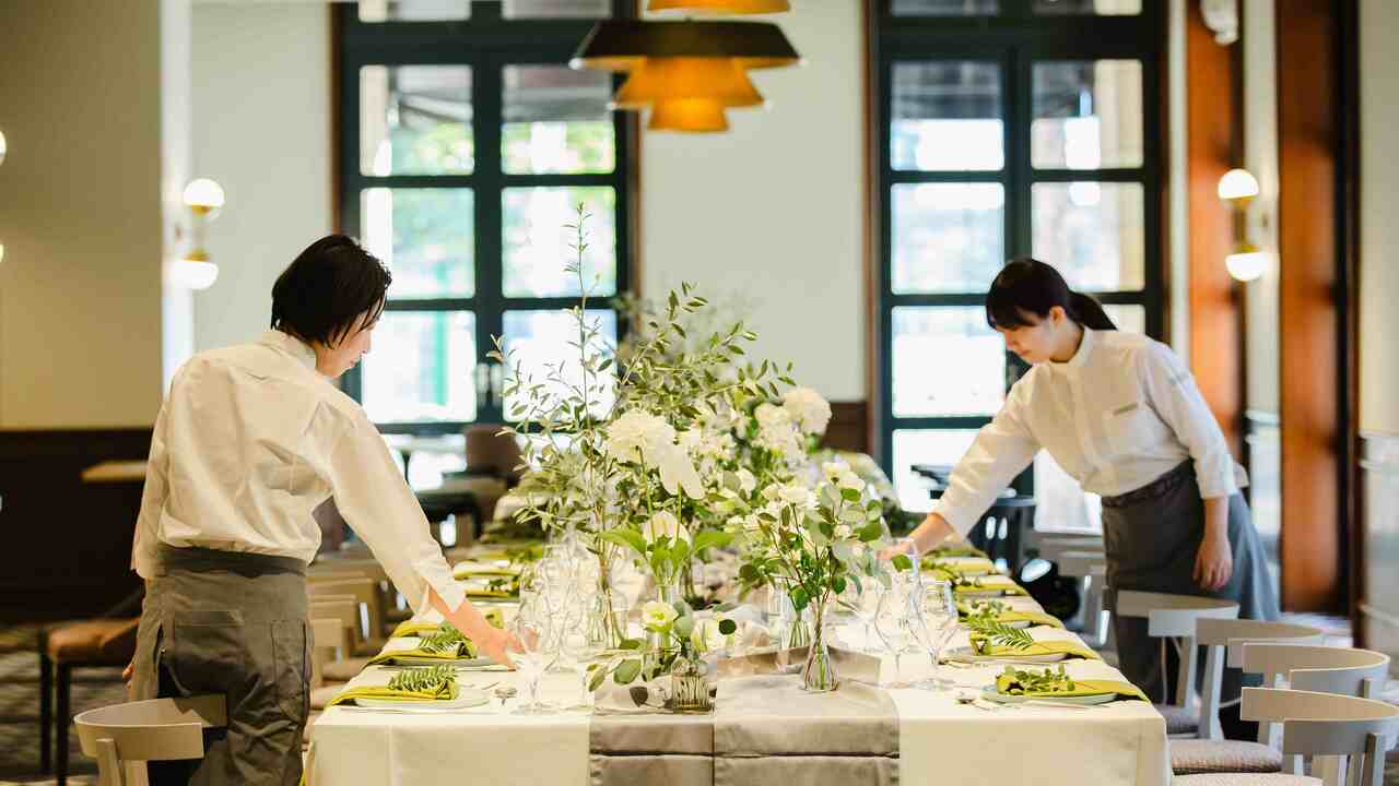 GRAND FESTA HAKATAで働く人の写真2枚目