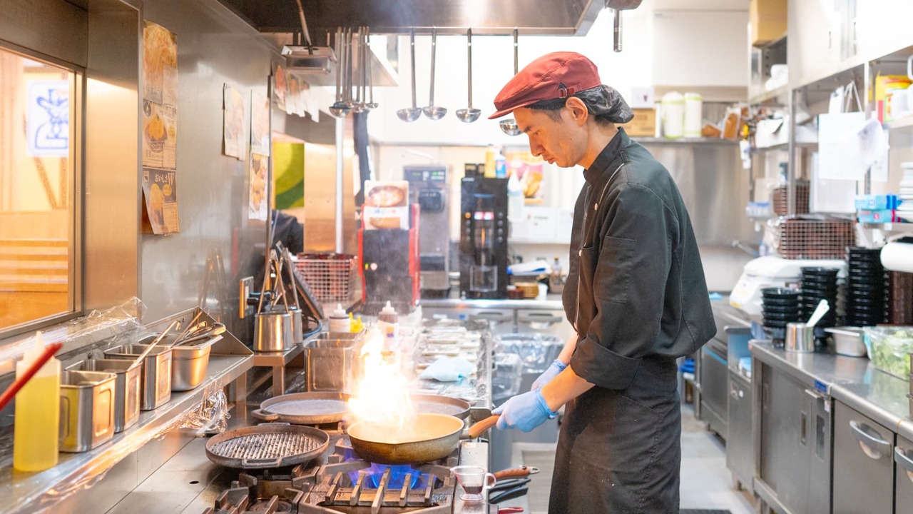 北海道キッチンYOSHIMIで働く人の写真2枚目