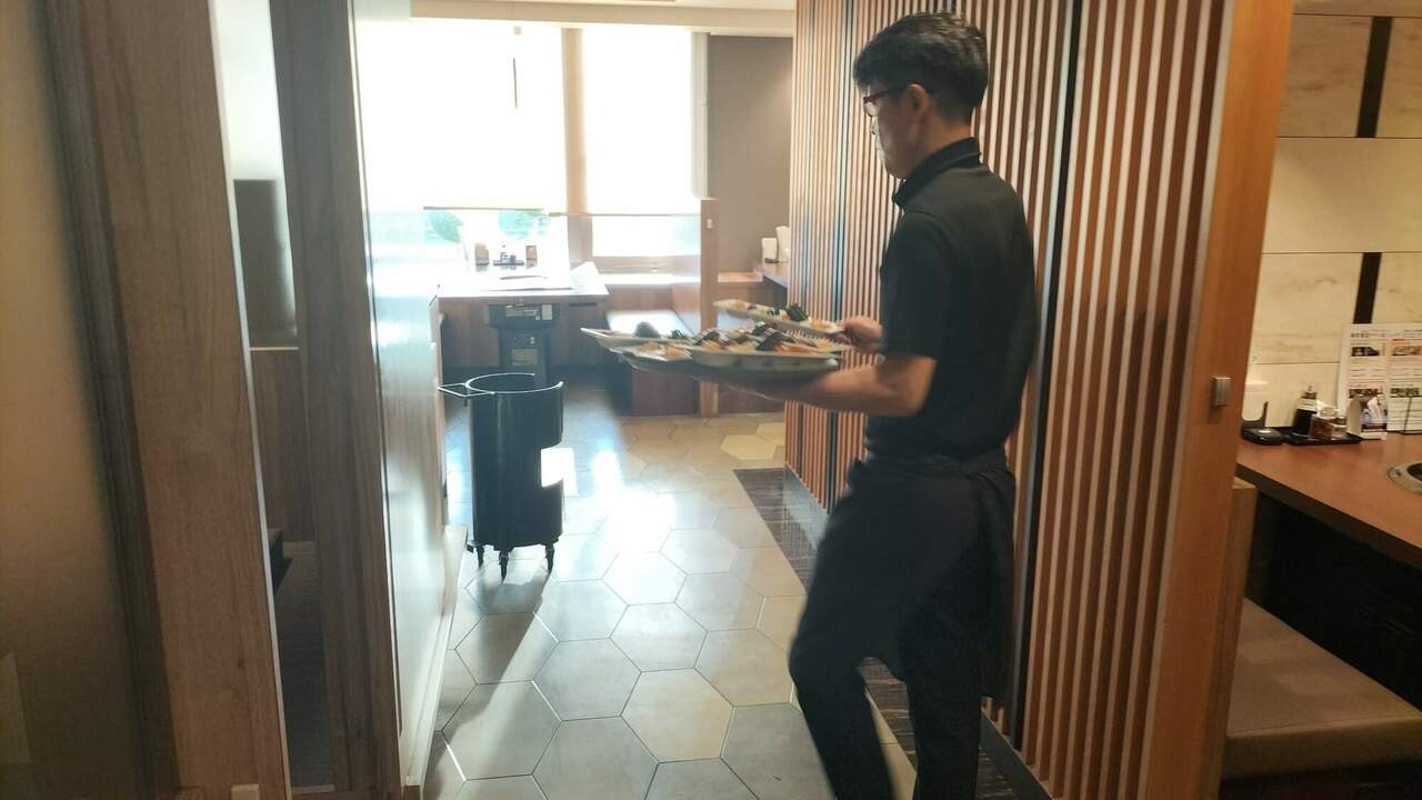 焼肉 ばんりで働く人の写真1枚目