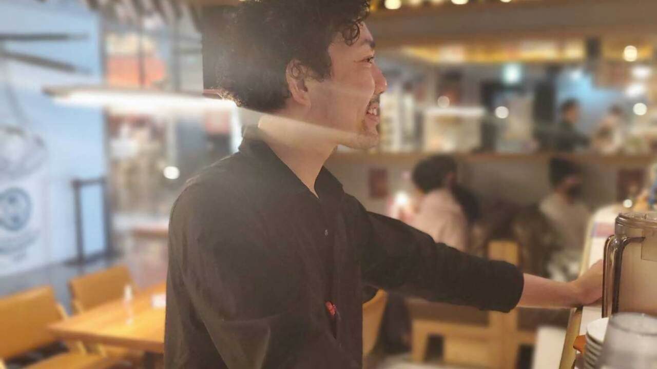 CARNICERIAで働く人の写真4枚目