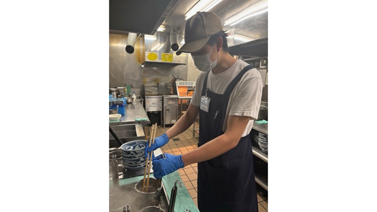 大黒パーキングエリアで働く人の写真1枚目