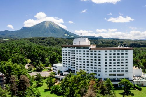 トットリ・ダイセン1株式会社-メルキュール鳥取大山リゾート＆スパ 1枚目