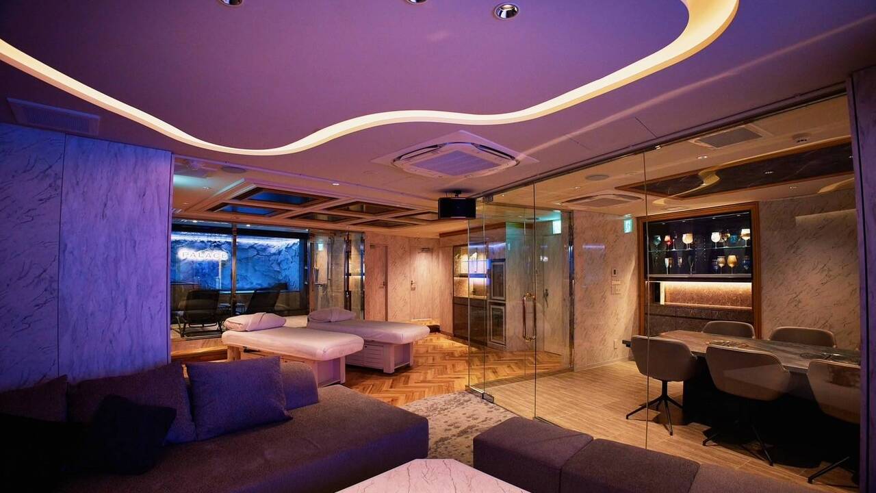 PALACE ROPPONGI TOKYOの事業内容の写真2枚目